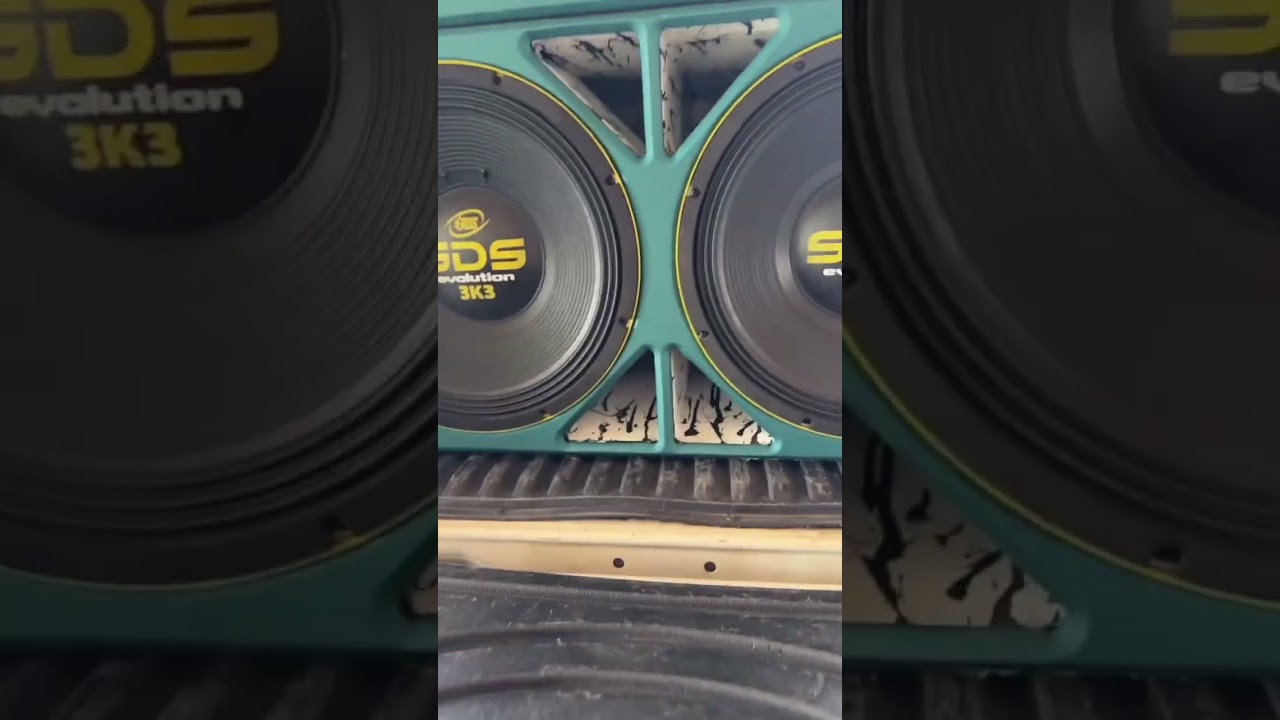 Regulagem do J&uacute;nior Som nos 2 SDS 3K3+Role com o som na Hilux tocando aberto