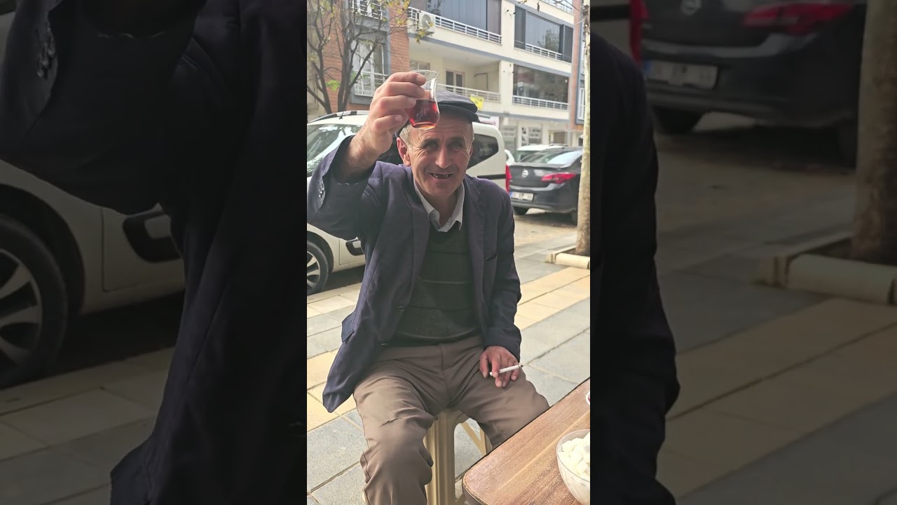 Ormancı ünlü solist ve davulcu gerçekten..