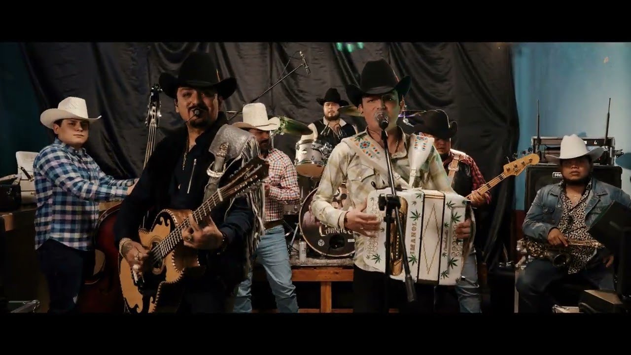 Los Dos Carnales - La Borrachera (Video Musical)
