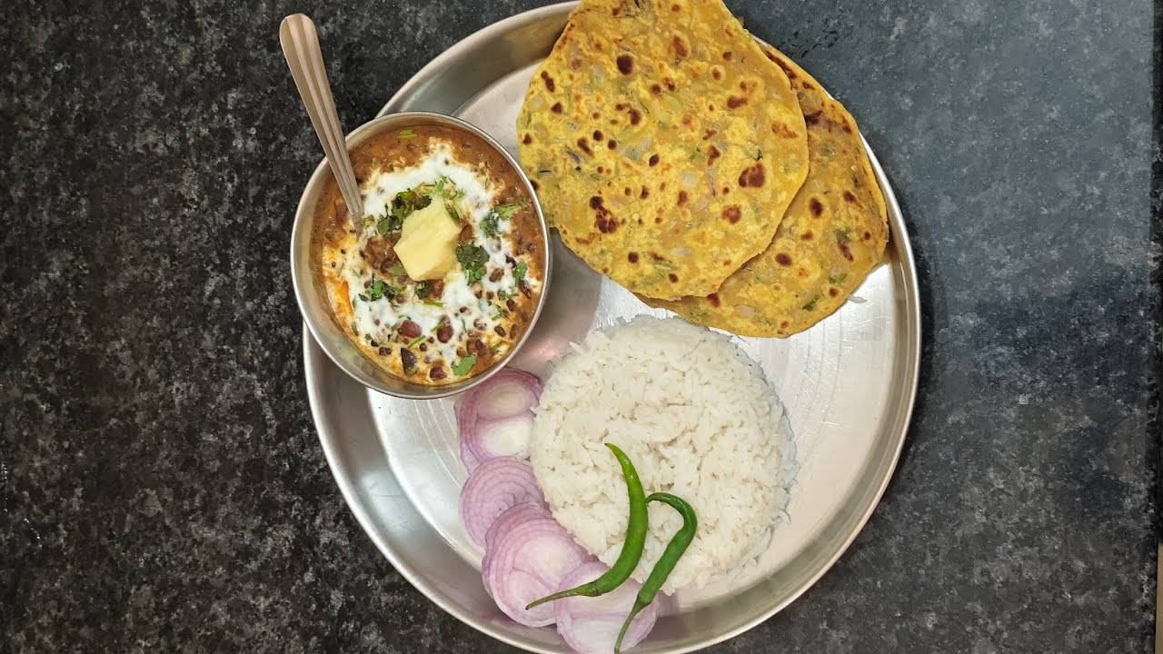 😋daal makhani missi roti ke sath bnaye mere tarike se#test#testy recipe with S jayant 