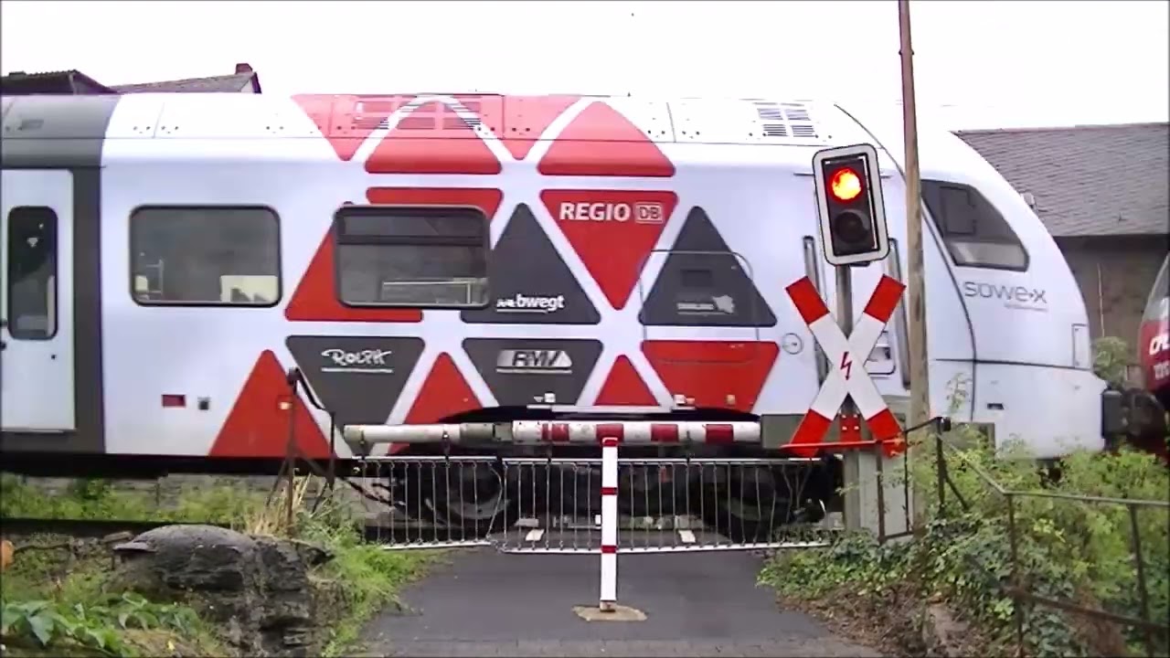 bahnübergang Klotten (Mosel) // German Railroad crossing // Duitse Spoorwegovergang