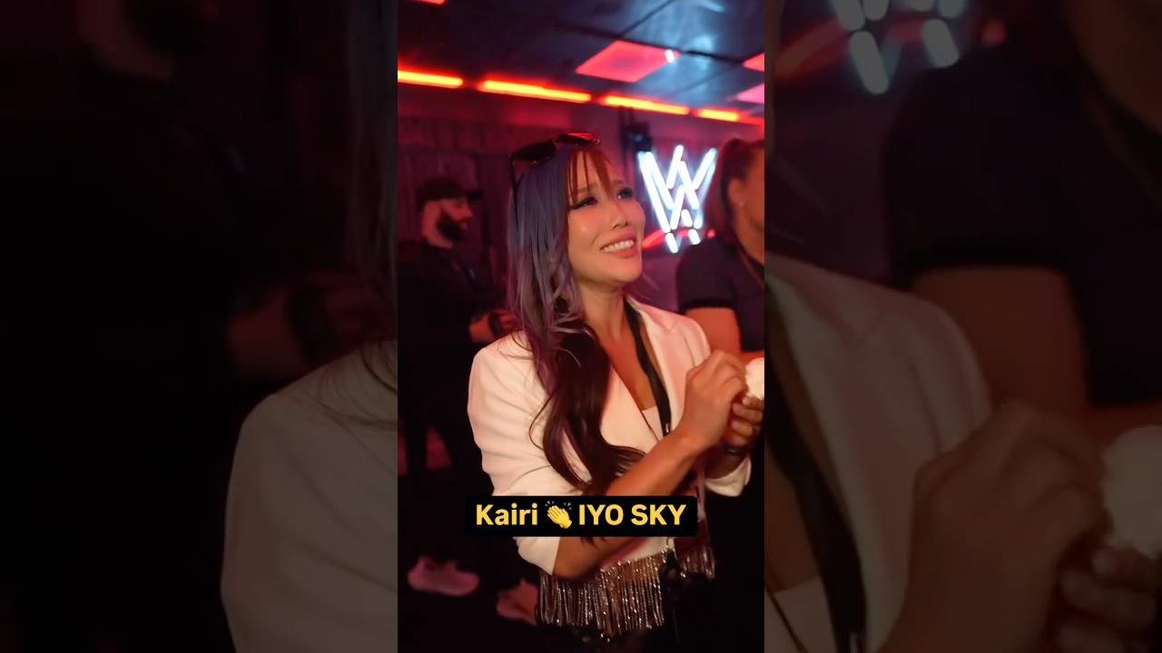 Get yourself a friend like Kairi Sane! 😀 #WrestleMania