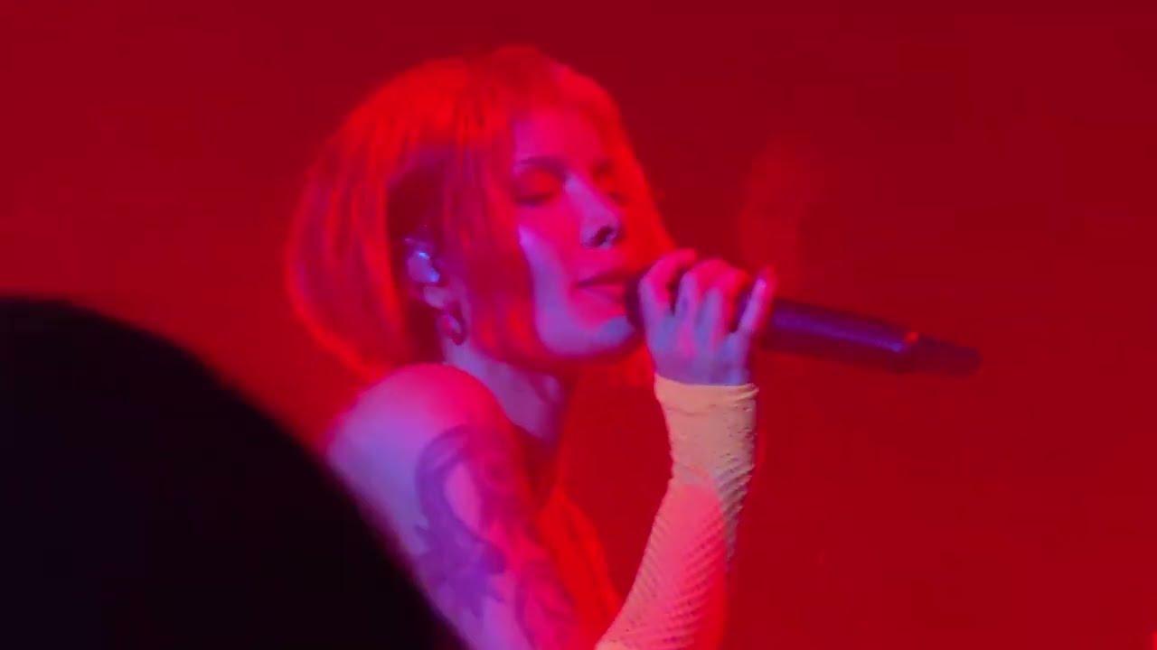 Halsey - I Walk The Line (October 24, 2025)