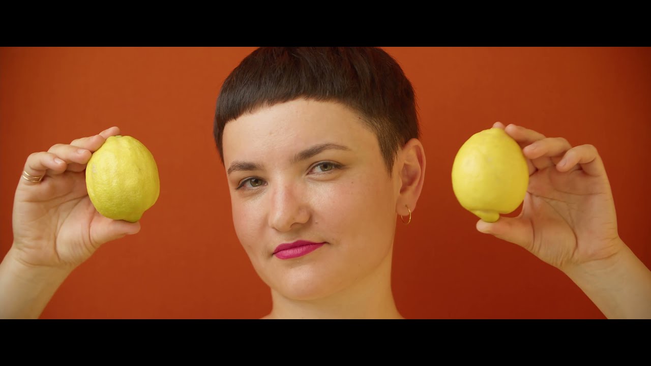 Olicía - Go Go Go (orange version) ft. Laura Perrudin