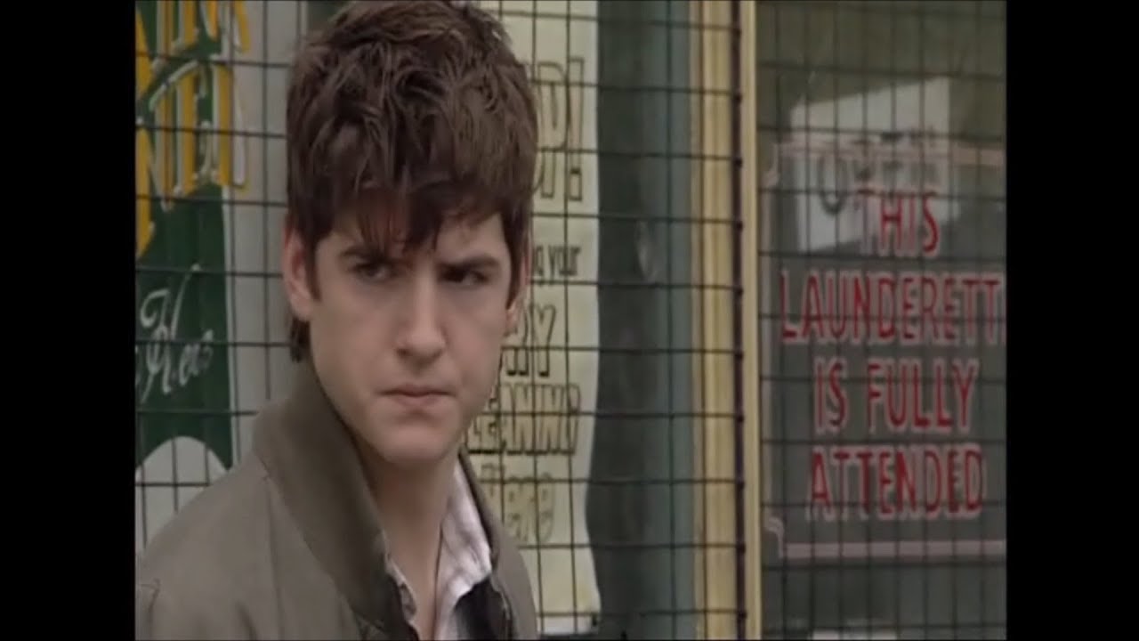 EastEnders - Stalker Sarah tells Pauline that she's seeing Martin (14th October 2004)