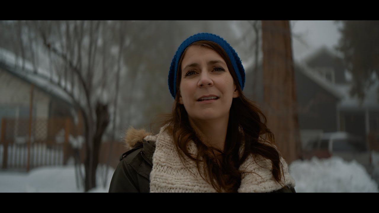 Sirui 50mm T2.9 1.6x anamorphic - test footage [S1H]