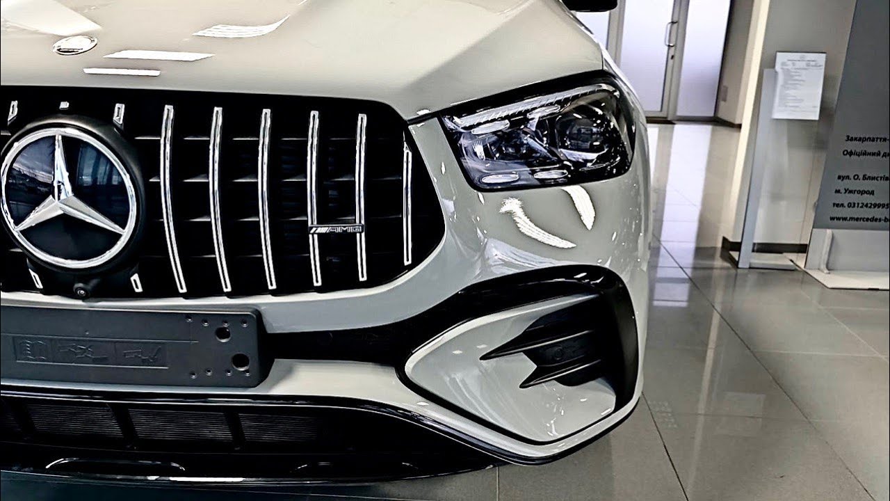 Mercedes-AMG GLE 53 Hybrid 2025: Power and innovation in one car!