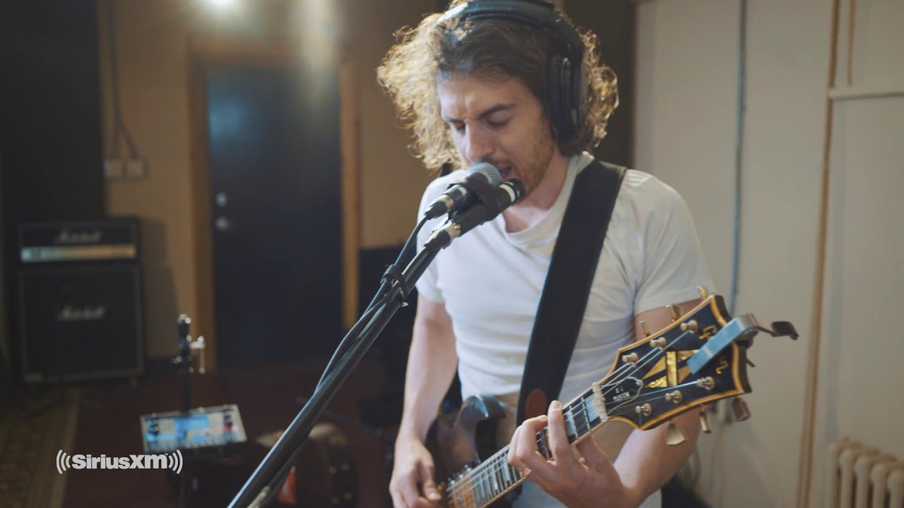 Jesse Mac Cormack - 'No Love Go' LIVE at The Verge