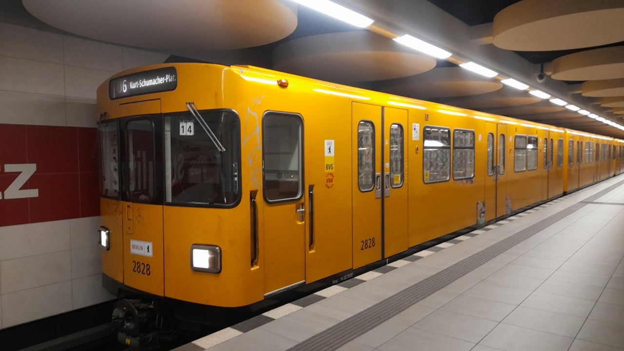 Mitfahrt in der U9 von Zoologischer Garten bis Rathaus Steglitz im F84 2741