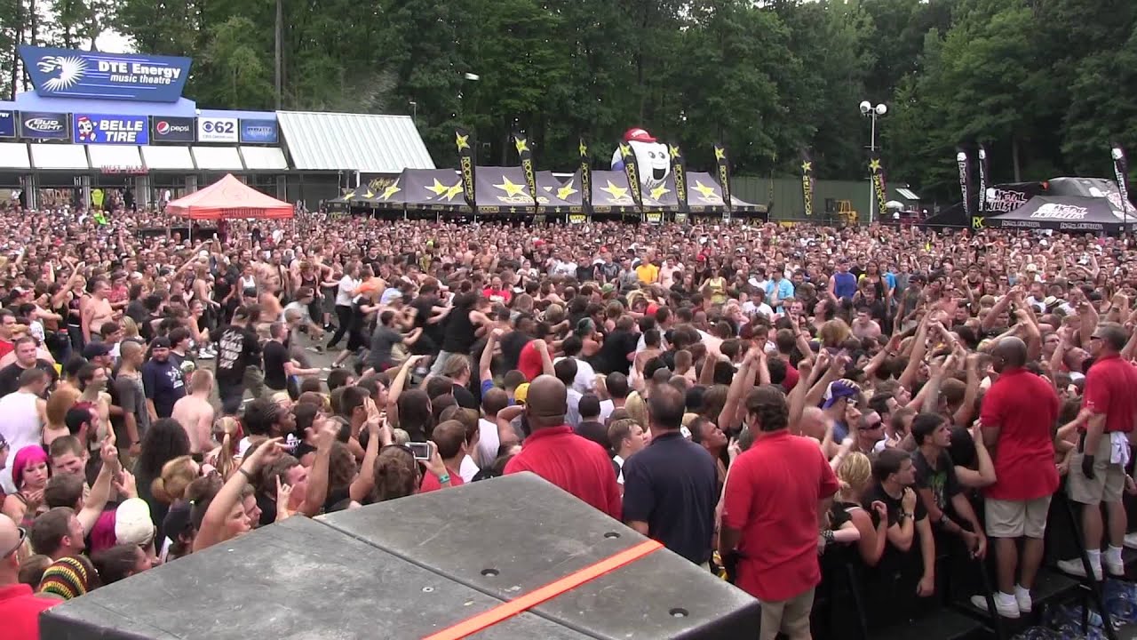 2012 Mayhem Mosh Pits