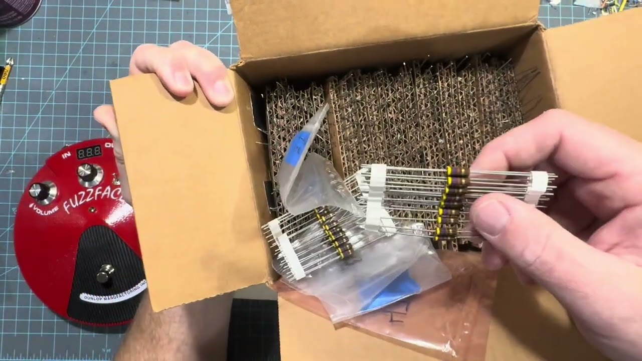Fuzz Face circuit analysis, and mods