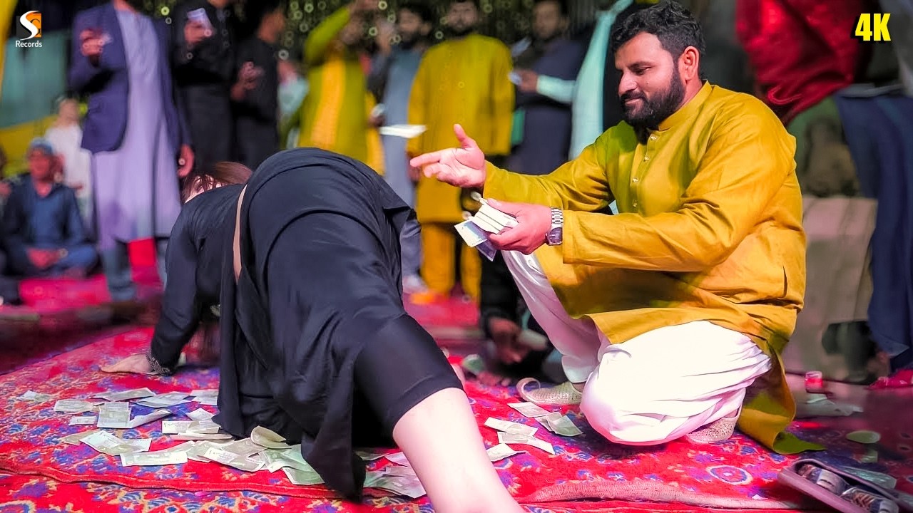 AJ KHOL DE ANG ANG MERA VE, CHAHAT BALOCH HOT MUJRA DANCE PERFORMANCE, SGRECORDS 2024