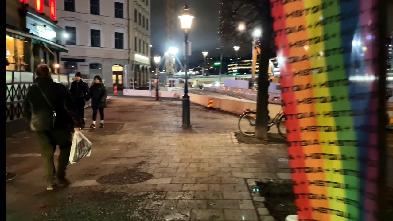 Stockholm Walks: through old town on a cold evening. Norrbro to Slussen, 4K