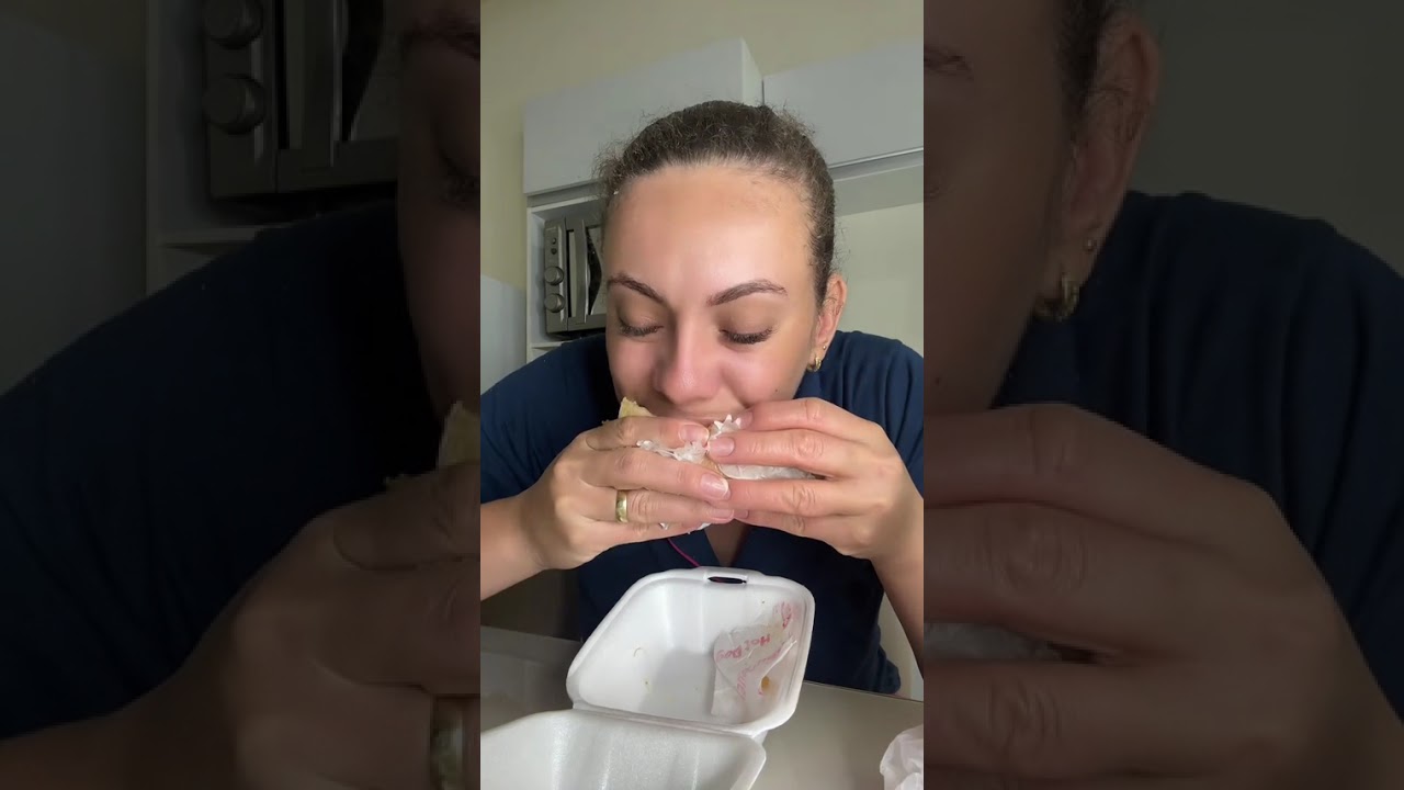 Pedi um lanche porque hoje foi dia de faxina