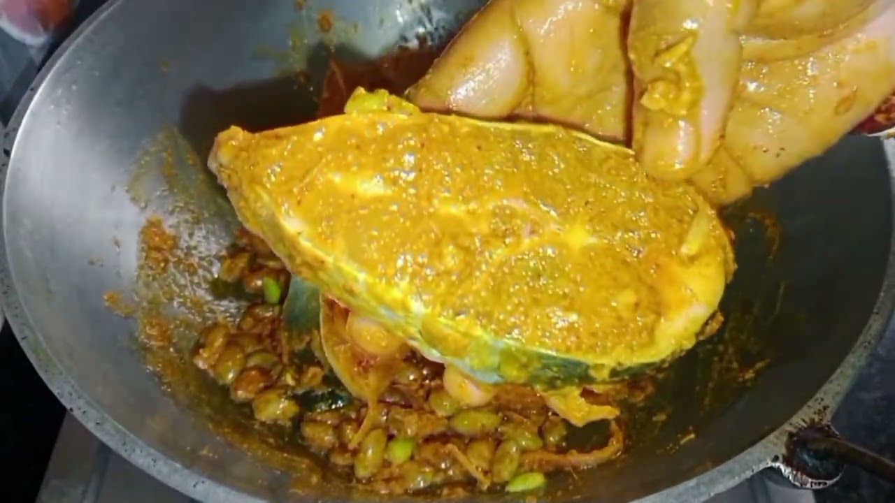 শিমের বীজ দিয়ে পাংগাস মাছ রেসিপি। Made by@ShreashiKitchens 