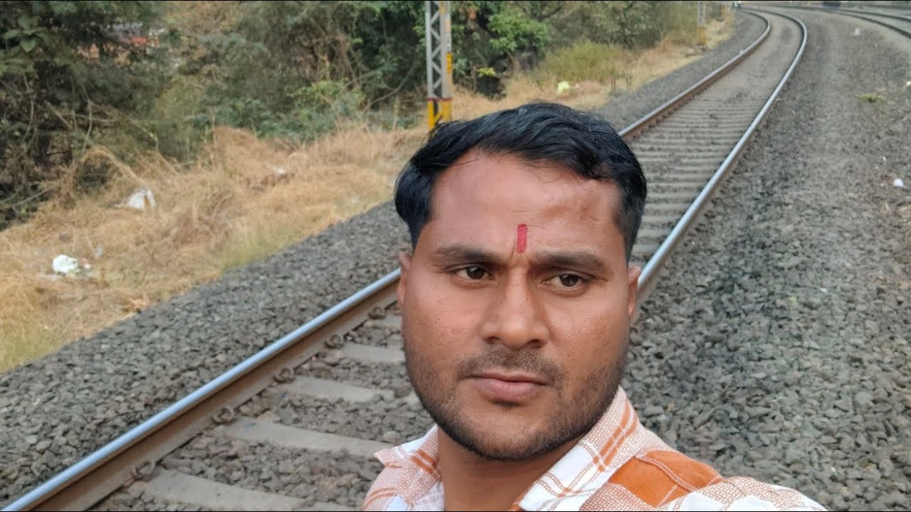 #Jay Shri Krishna Radhe Radhe#minivlog #train ke bare mein kuchh jankari#