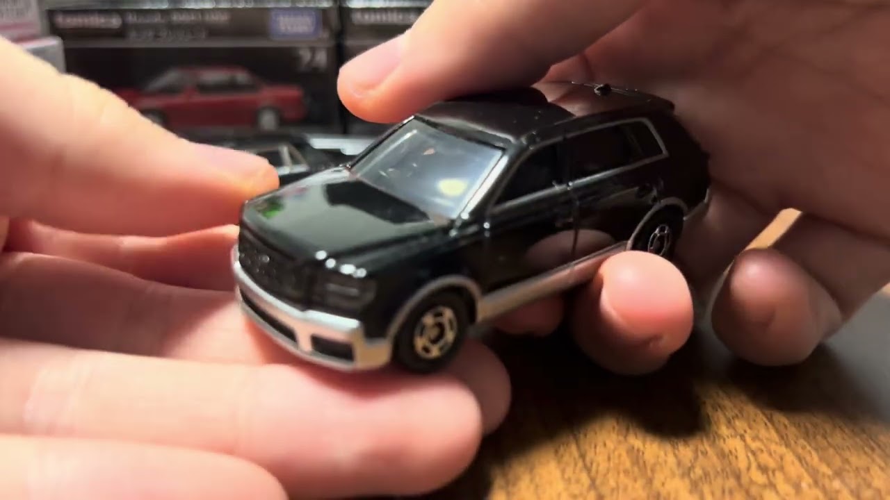 2019年に発売されたトヨタセンチュリーと2025年に発売されたトヨタセンチュリーの比較動画