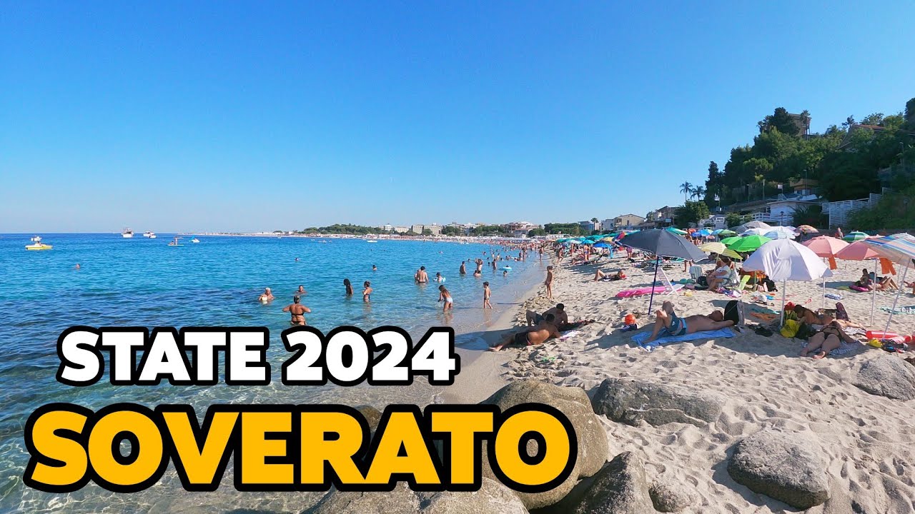 Passegiata nella spiaggia a Soverato