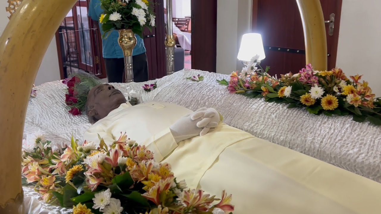 අප අතරින් වෙන්වූ එම්,වී ගුණදාස කිවිදුන්ට අමාමහ නිවන් සුව ලැබේවා...! 🙏🙏🙏 - M V Gunadasa