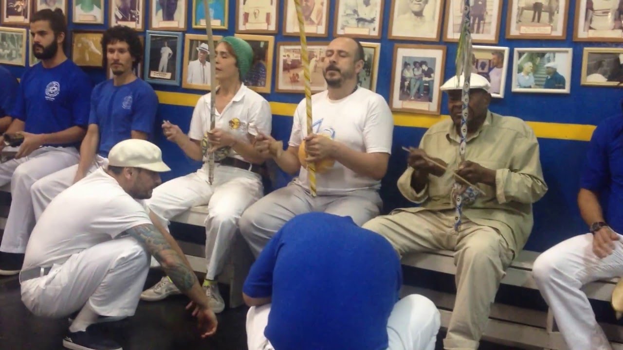M. João Grande no Centro de Capoeira Angola Angoleiro Sim Sinhô