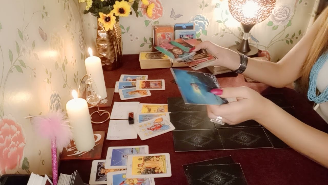 حط شخص في بالك 🤗 ليه متغير عليك وايه اسباب بعده وحقيقة مشاعره 👍 طاقه مفتوحه 🎀 تهكير شامل 💐 أجمعوا 💥💥