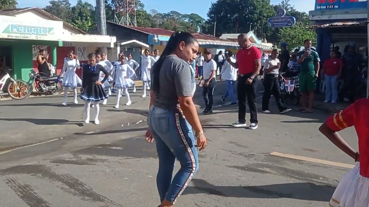 Celebración Del día De La Independencia En Hermano Alonzo 