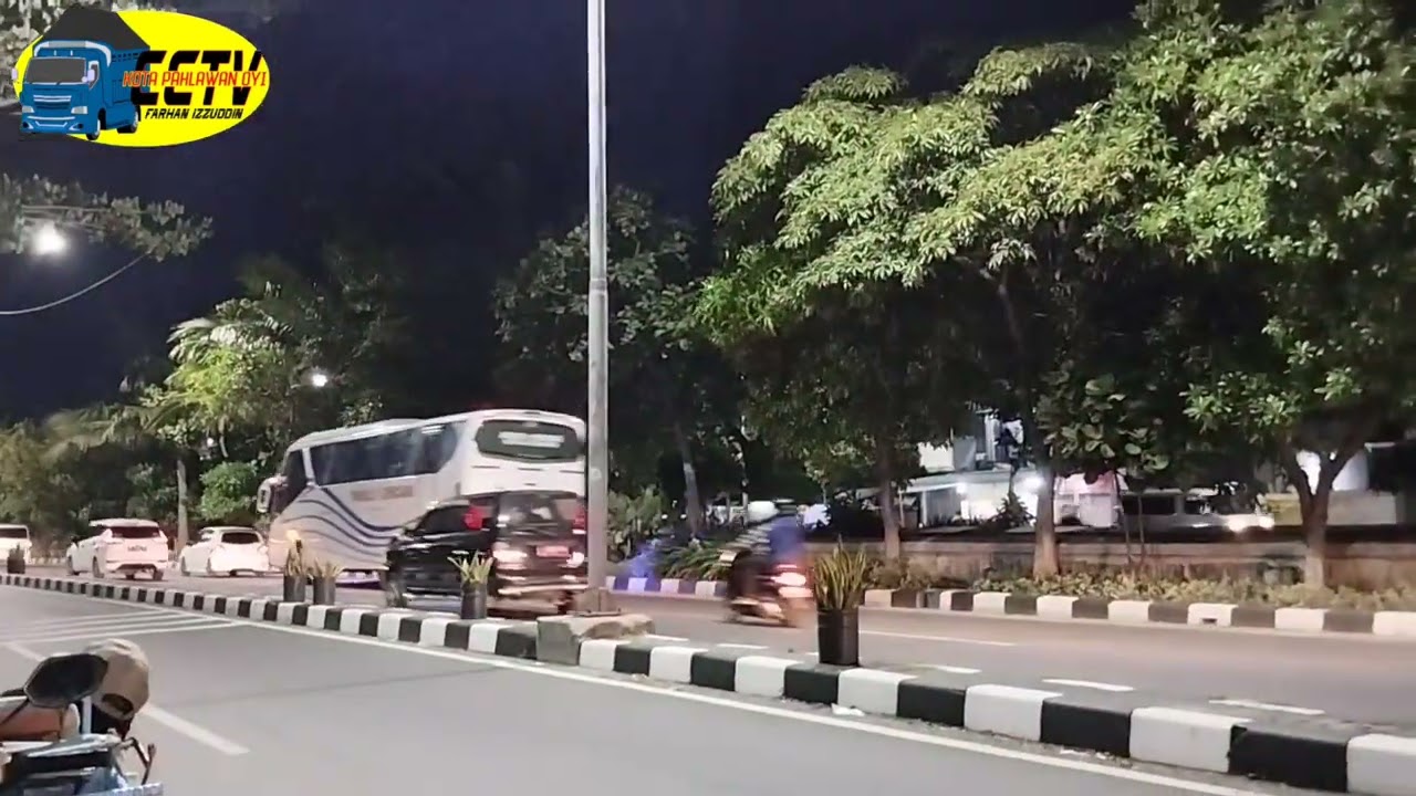 Kumpulan Ngoyod Bus Mbois Di Suramadu