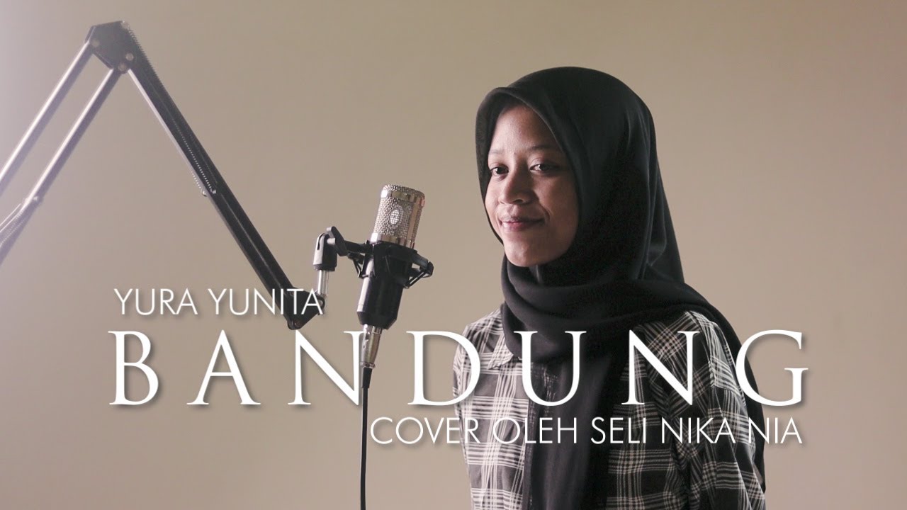 Cover BANDUNG YURA YUNITA Oleh Seli Nika Nia