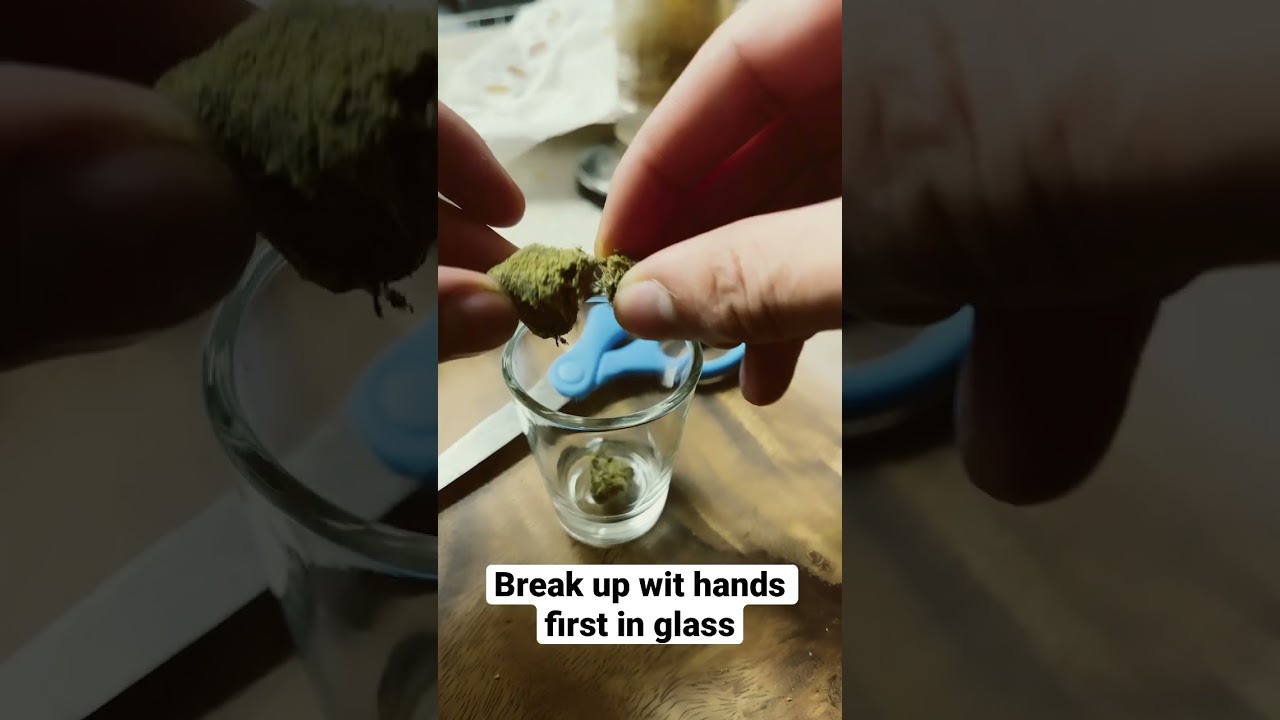 How to smoke moonrocks!