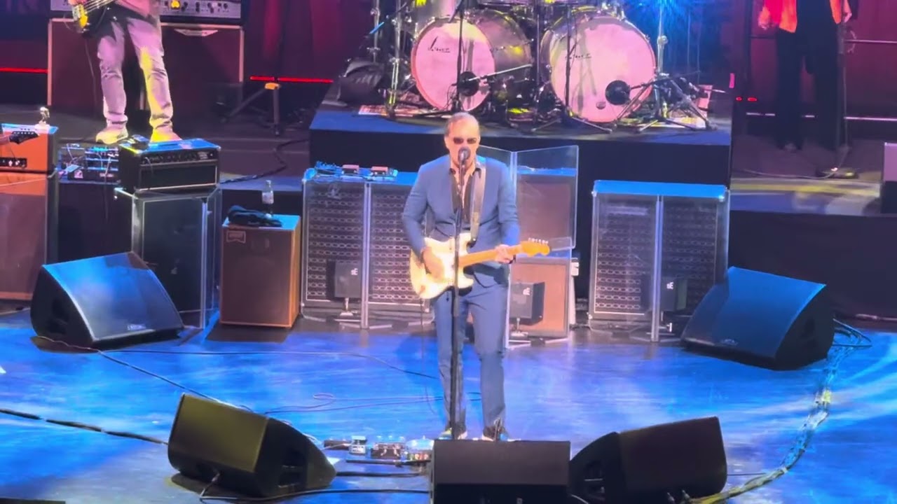 Joe Bonamassa - Houston, TX 11/15/2025 - A Million Miles Away