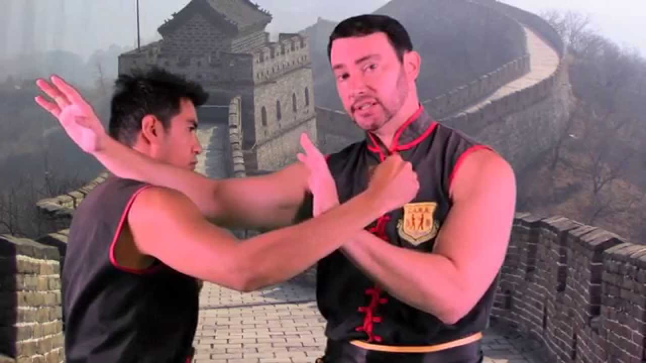 Haymaker Defense with Wing Chun | Sifu Tei