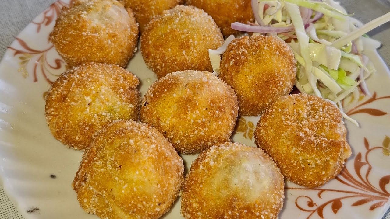 Momos Hi momos, Bantte hai daily 🥟🥟🥟