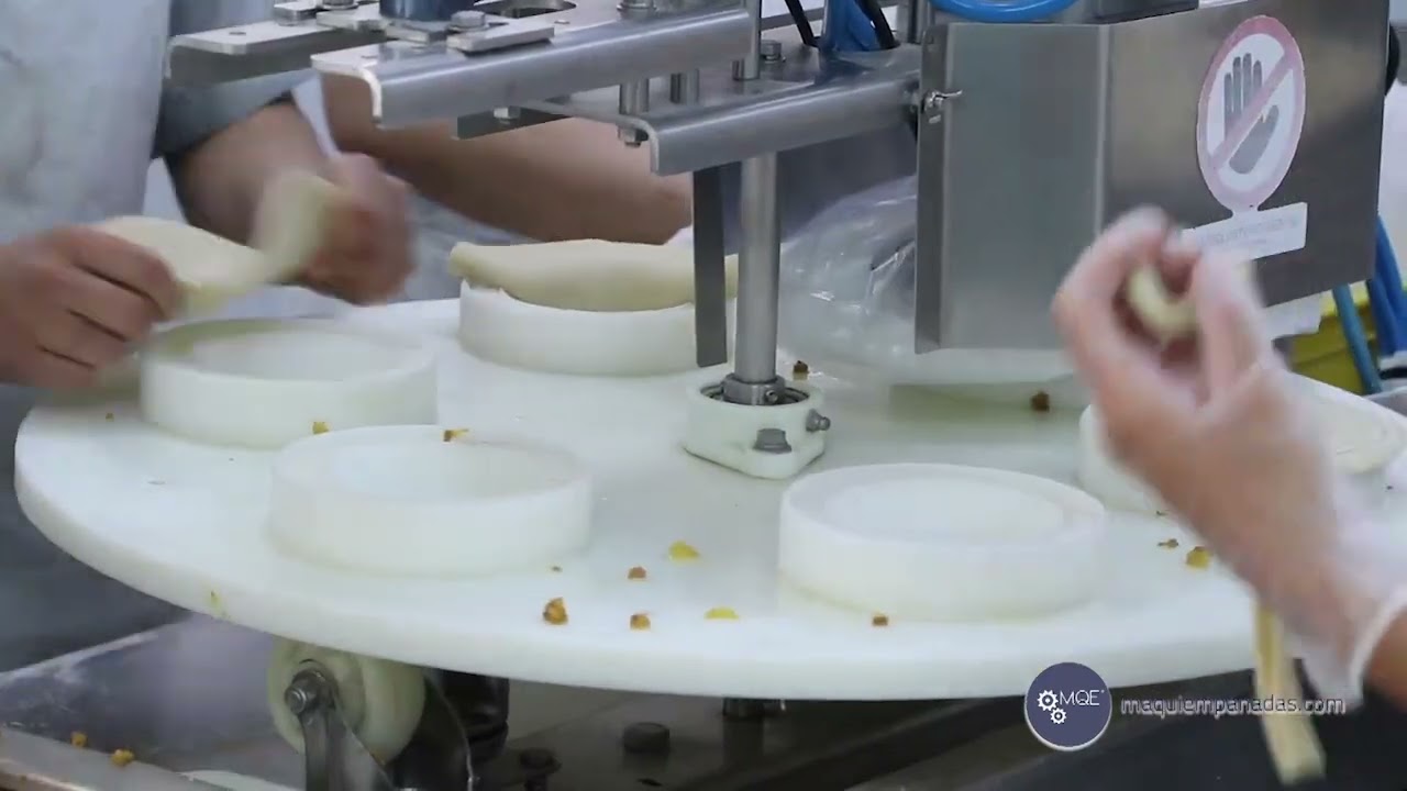 M&aacute;quina para hacer empanadas y pasteles de trigo automatizada - CM07