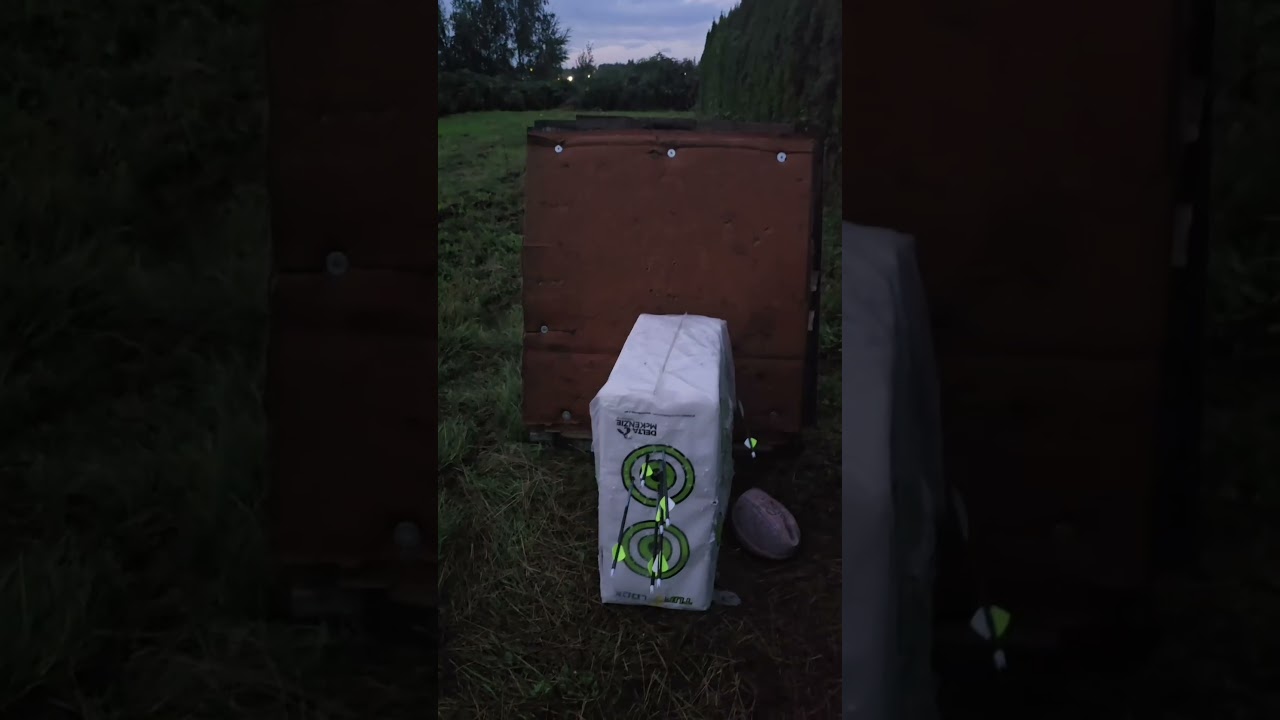 Low light shooting before work #archery #fitness #hunter #hunting #1million #bow #bowhunting