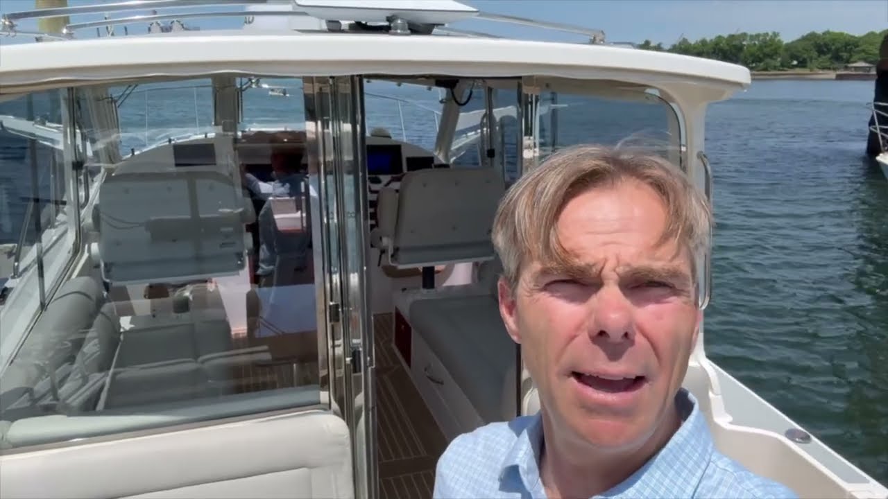 2018 MJM 43z Boston Boat Works For Sale in Newport, RI. New electronics, glass enclosure, SeaKeeper