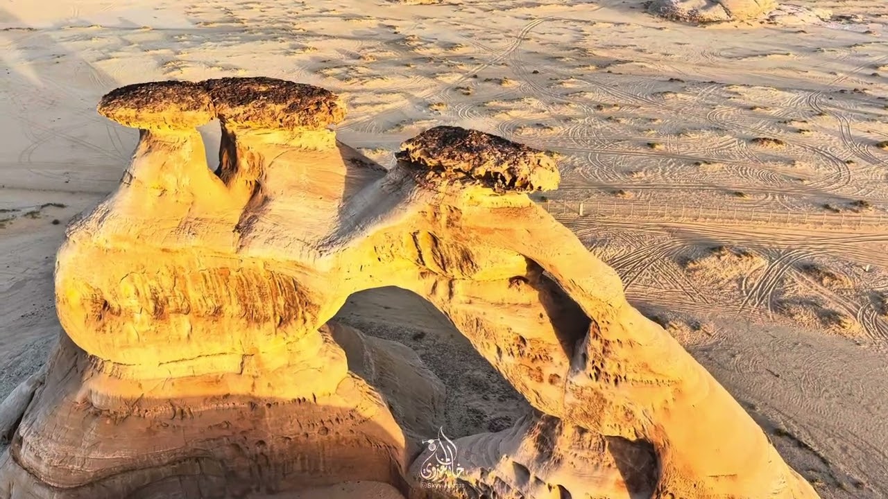 جبل محجة … أعجوبة وسط الصحراء السعودية