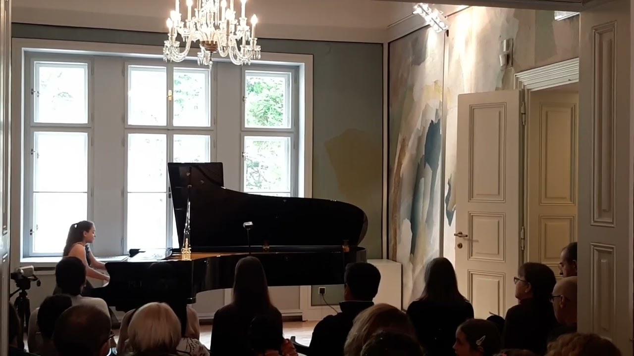Boudová Elen /11/-Bohuslav Martinů: Carillon