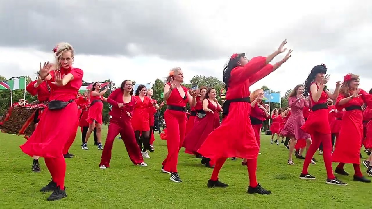 Wuthering Heights flash mob Amsterdam 23-07-23