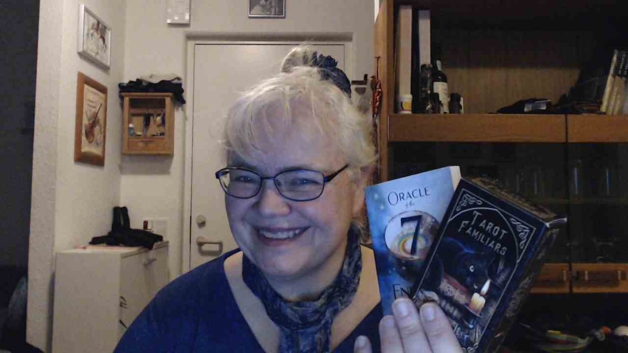 Mandagslive ♥ Tarot & orakel ♥ Livet fortsætter ♥ Kort til dig