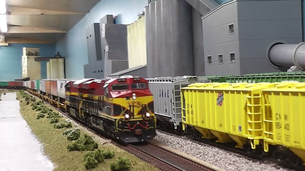 HO Scale KCS Mainline Action at Goldenspike - Part 6