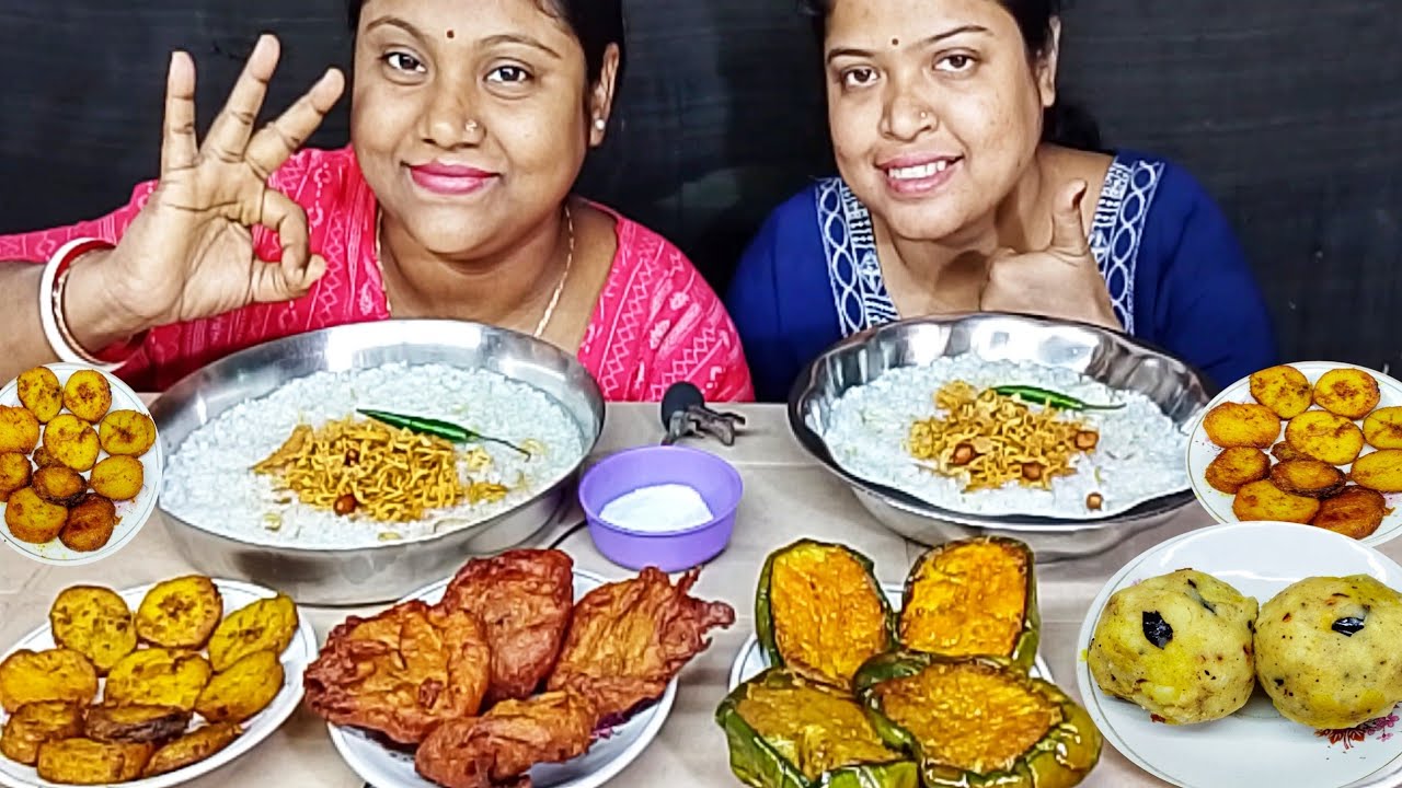 BENGALI FOOD PANTA BHAT ALOO VARTA ALOOR CHOP BEGUN VAJA EATING CHALLENGE // food family & more 