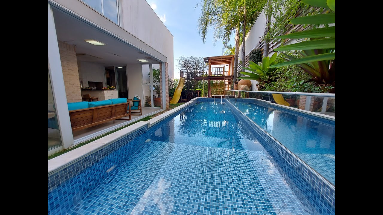 LINDA CASA EM CONDOMINIO FECHADO EM JUNDIAI ALTO PADRÃO 5 SUITES 270M A/C 690M² A/T