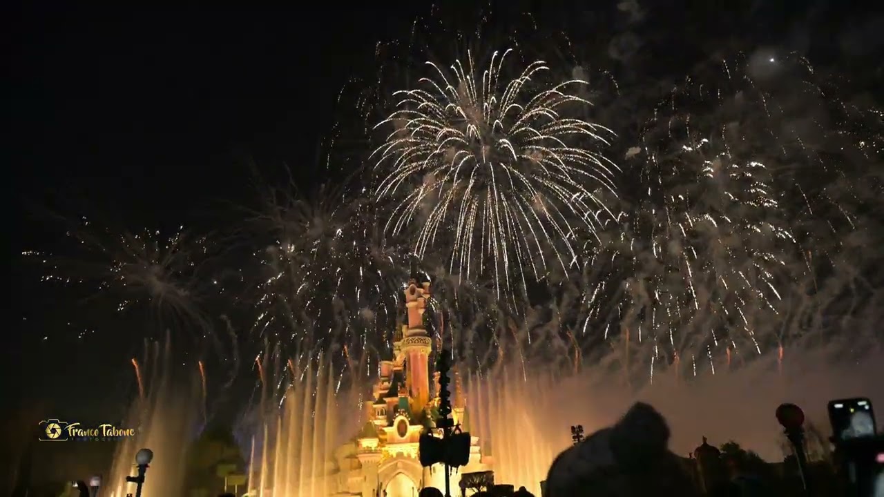 4K Video DISNEYLAND PARIS 2026  New Year's Day  Spectacular Fireworks show