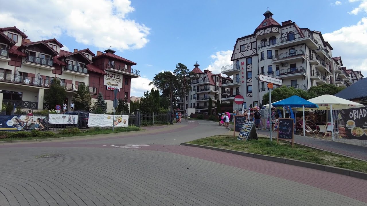 Krynica Morska przejazd przez miasto sezon 2023