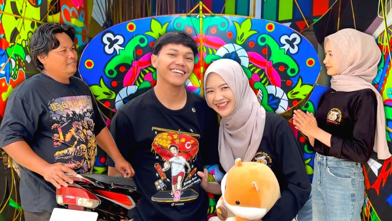 AJAK PUTRI LIHAT LAYANGAN KE RUMAH PAK GENDON PENGRAJIN LAYANGAN !!!