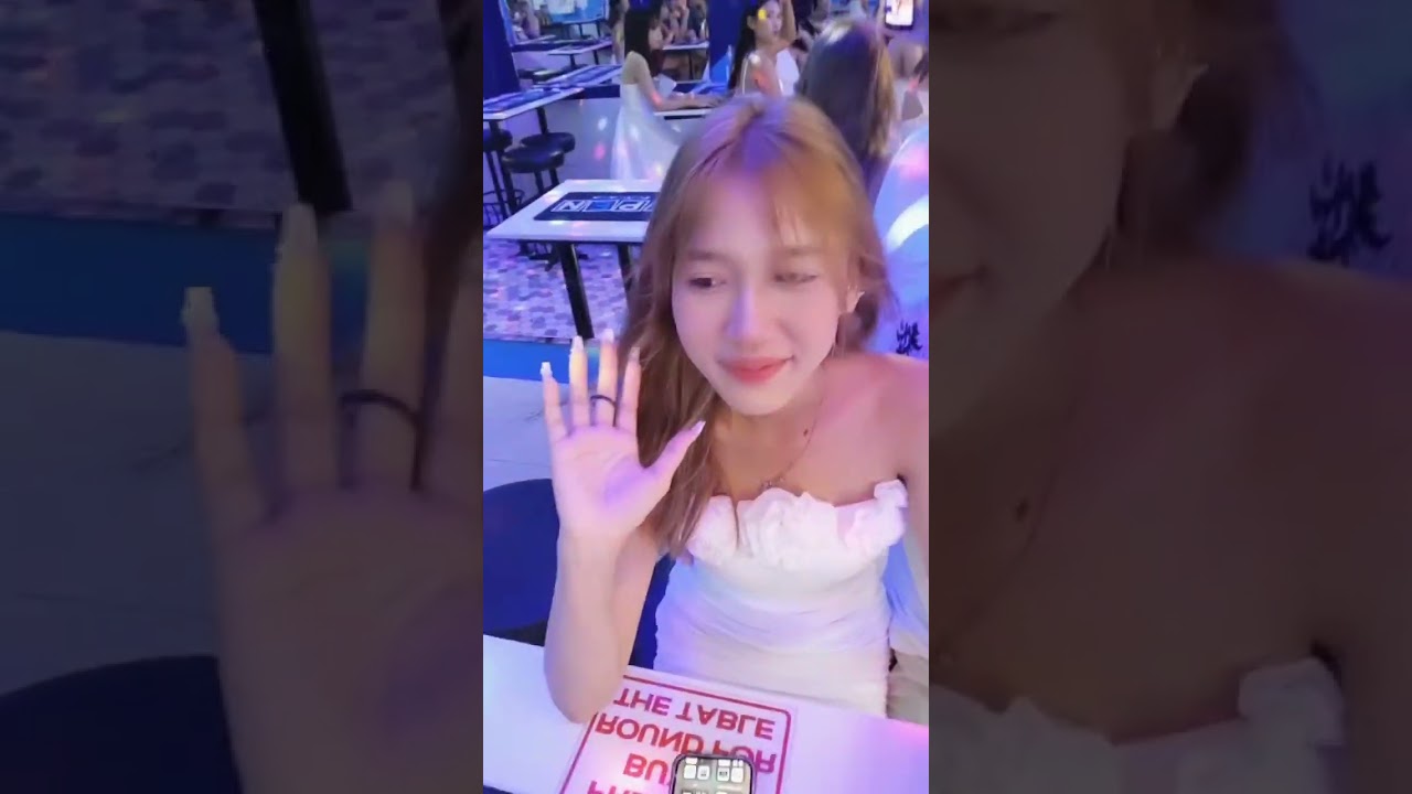 Bangkok Nightlife so many freelancers at Nana Soi 4  #bangkok Thailand night club ladies look around
