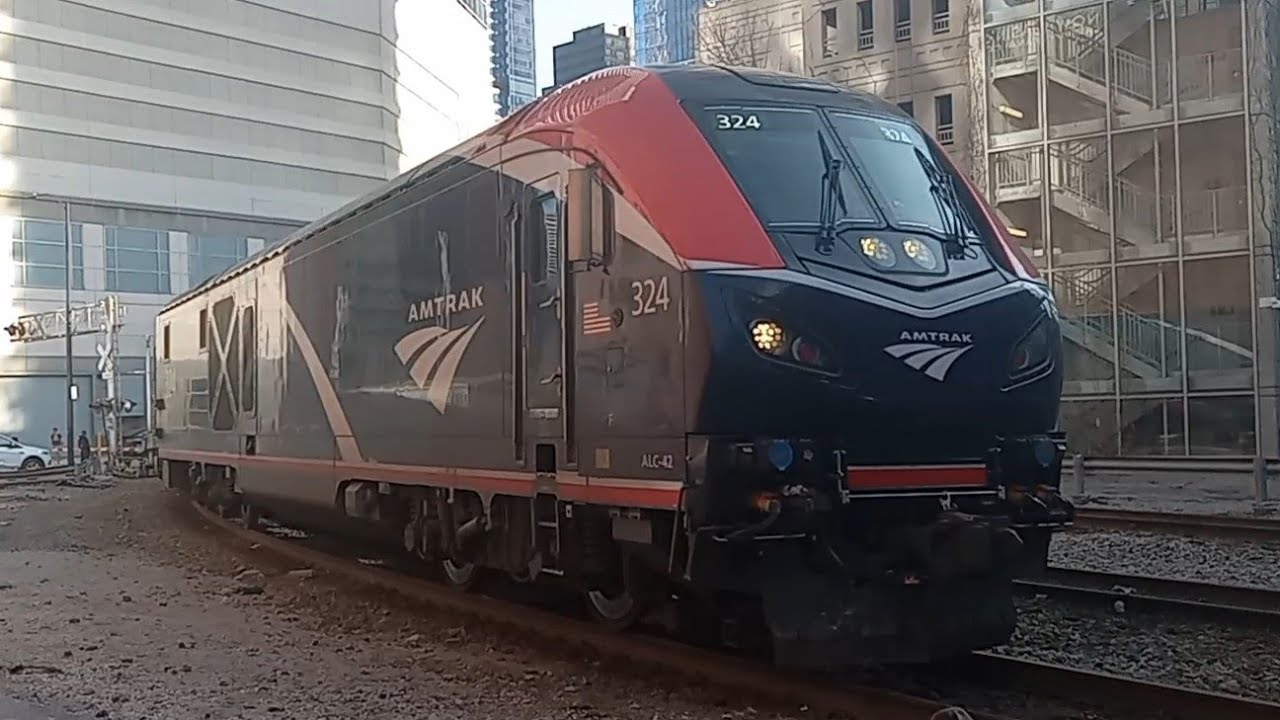 (PHASE VII SUPERLINER!) Amtrak Siemens ALC-42 324 & 316 on the Empire Builder leaving Union Station