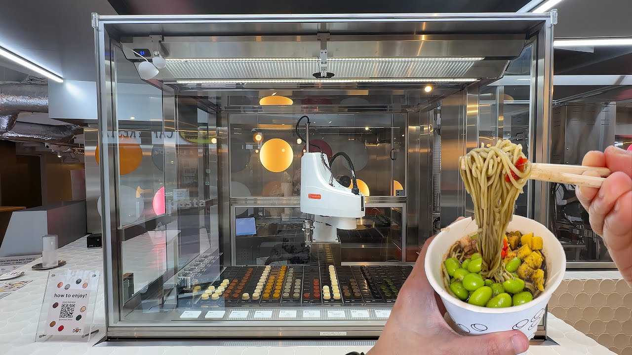 The Most Unique Cup Noodle Cafe!