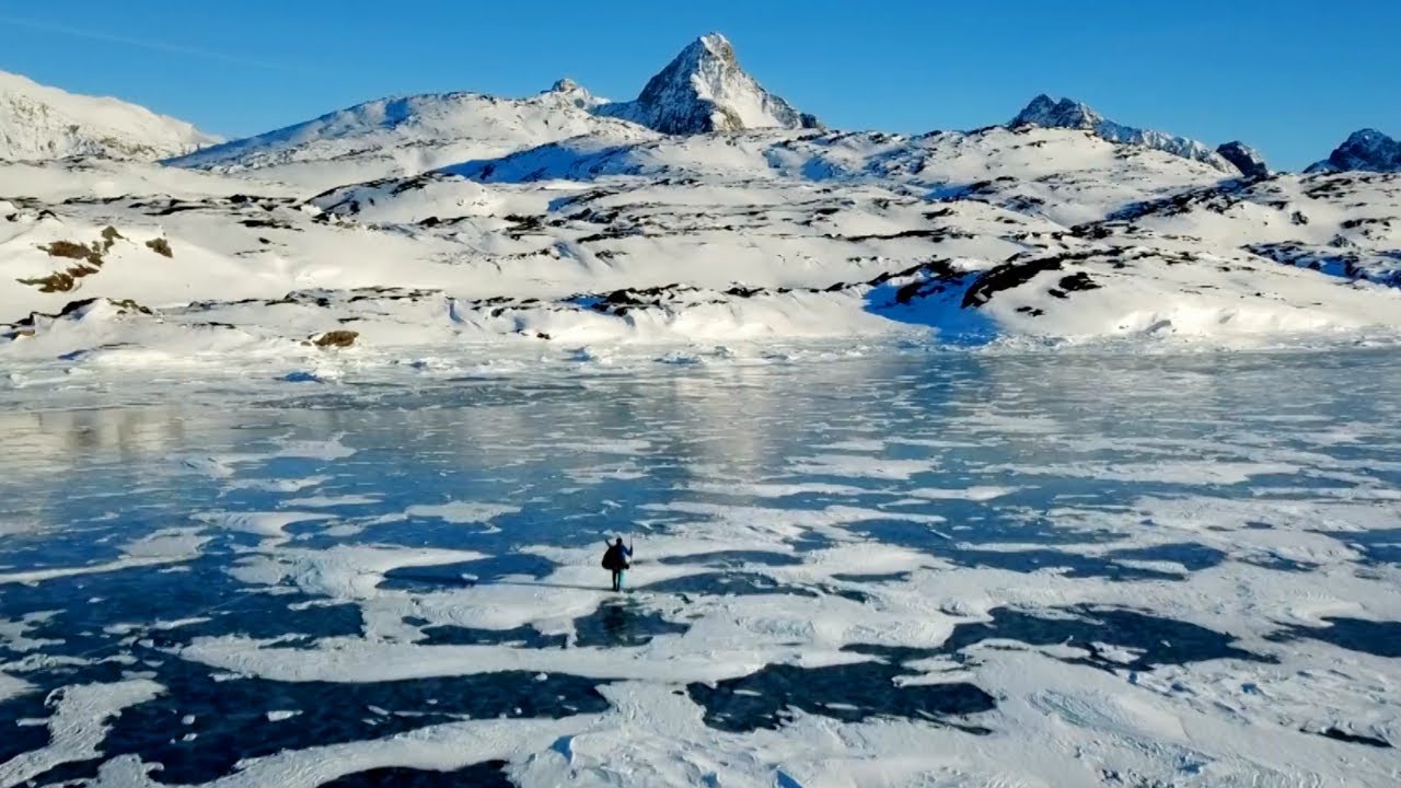 Greenland's Last Igloo