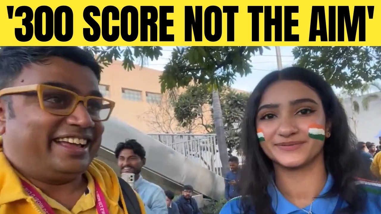 Team India bus arrives! Fans go crazy at Delhi stadium | Sports Today